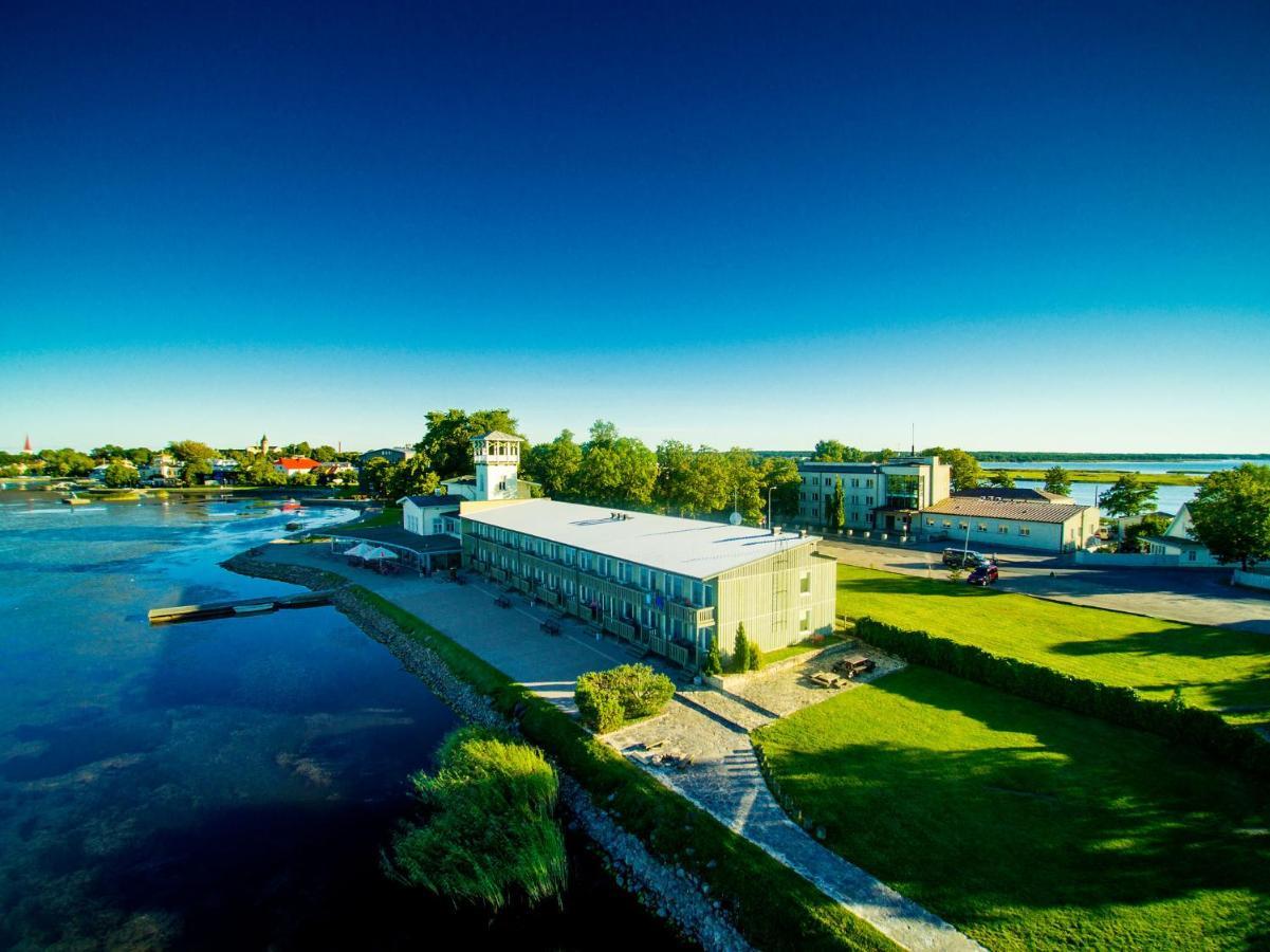 Hotel Promenaadi Haapsalu Kültér fotó
