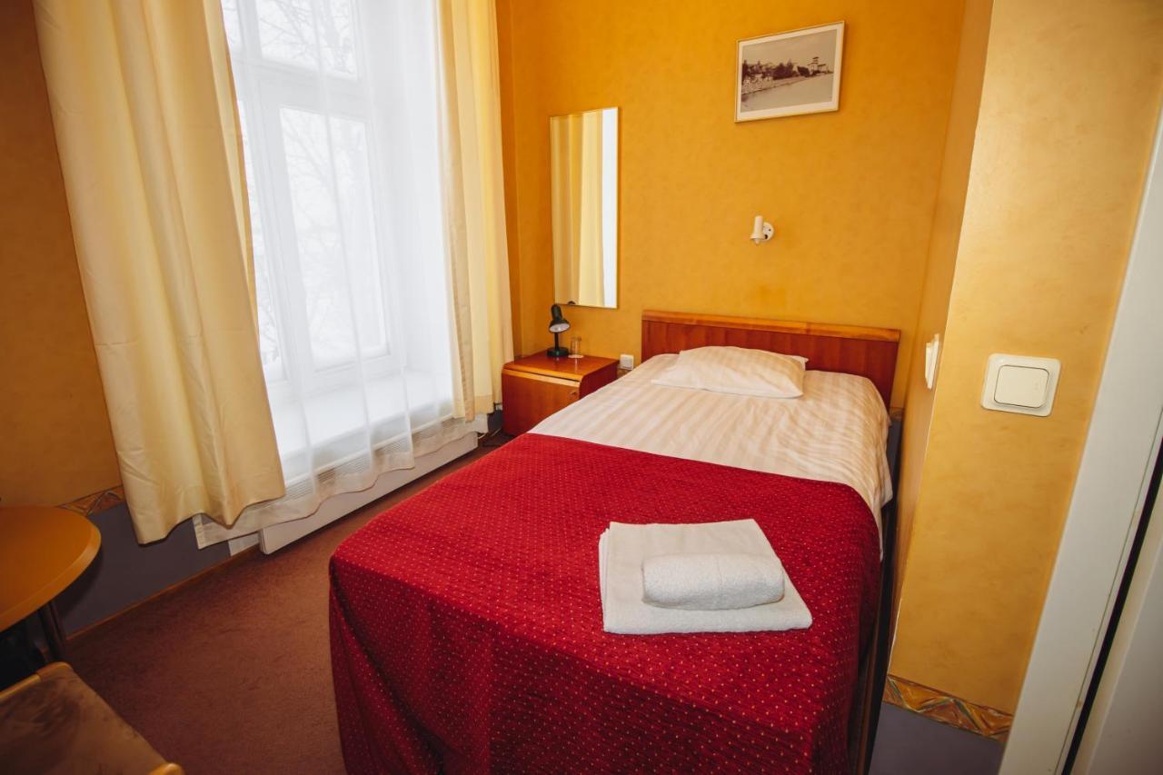 Hotel Promenaadi Haapsalu Kültér fotó