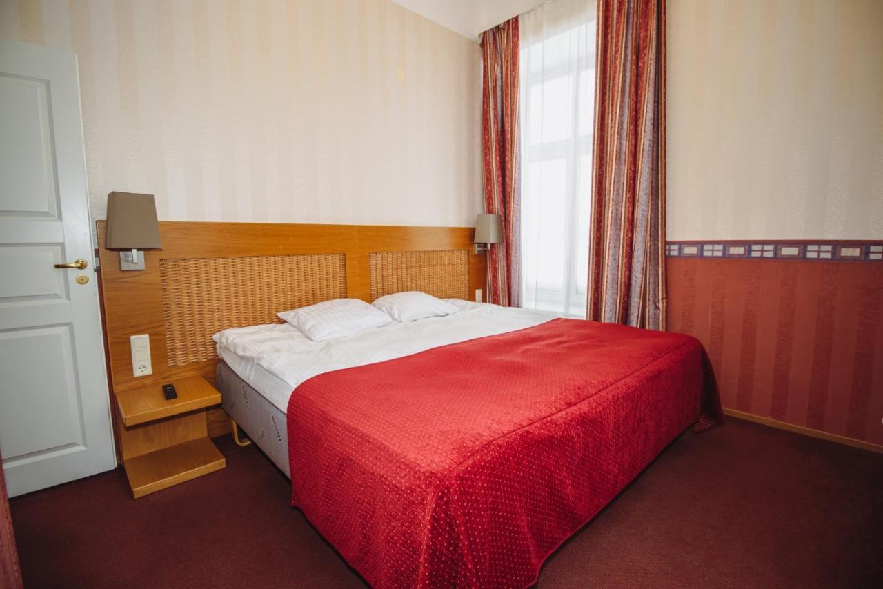 Hotel Promenaadi Haapsalu Kültér fotó