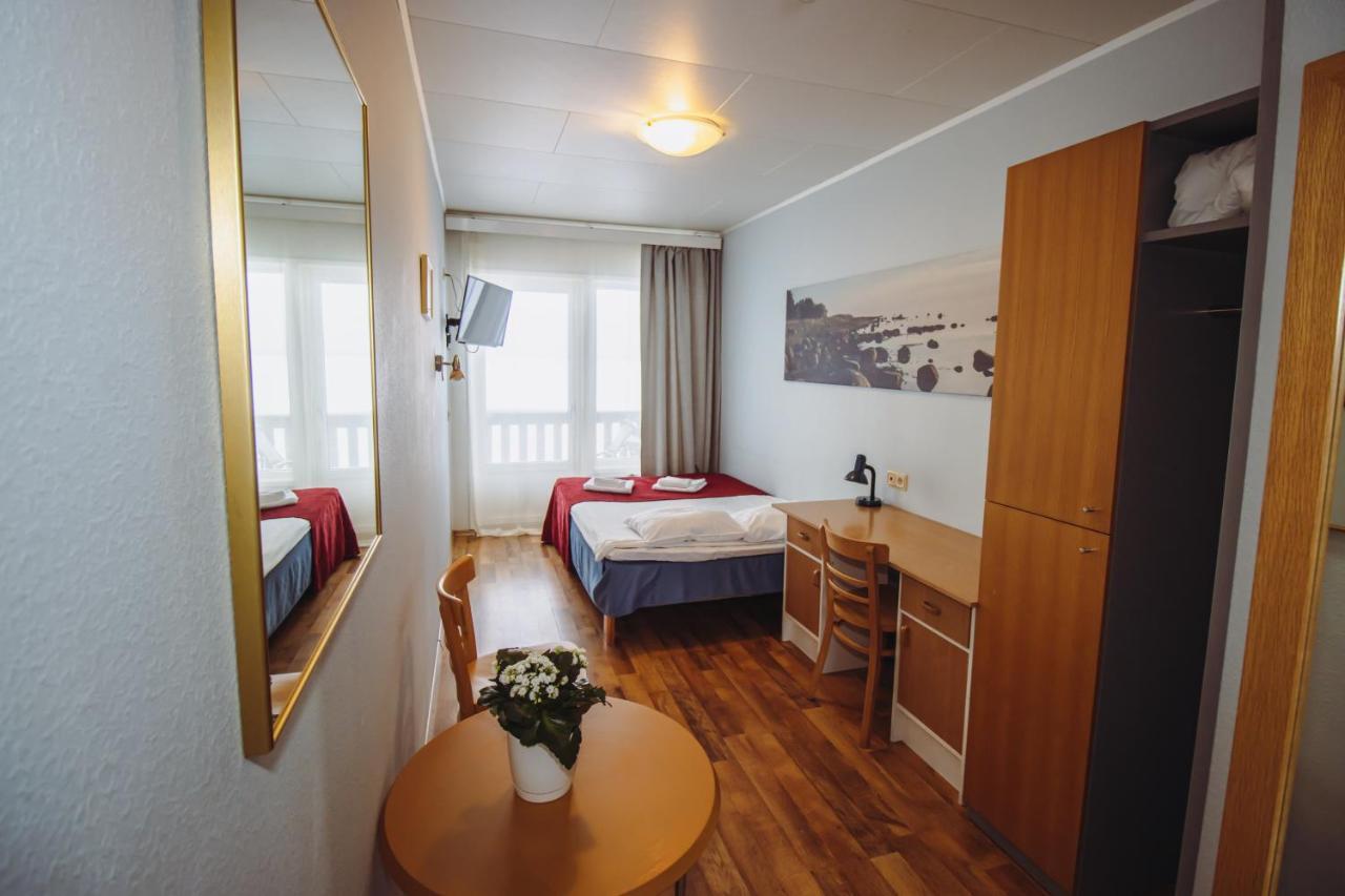 Hotel Promenaadi Haapsalu Kültér fotó