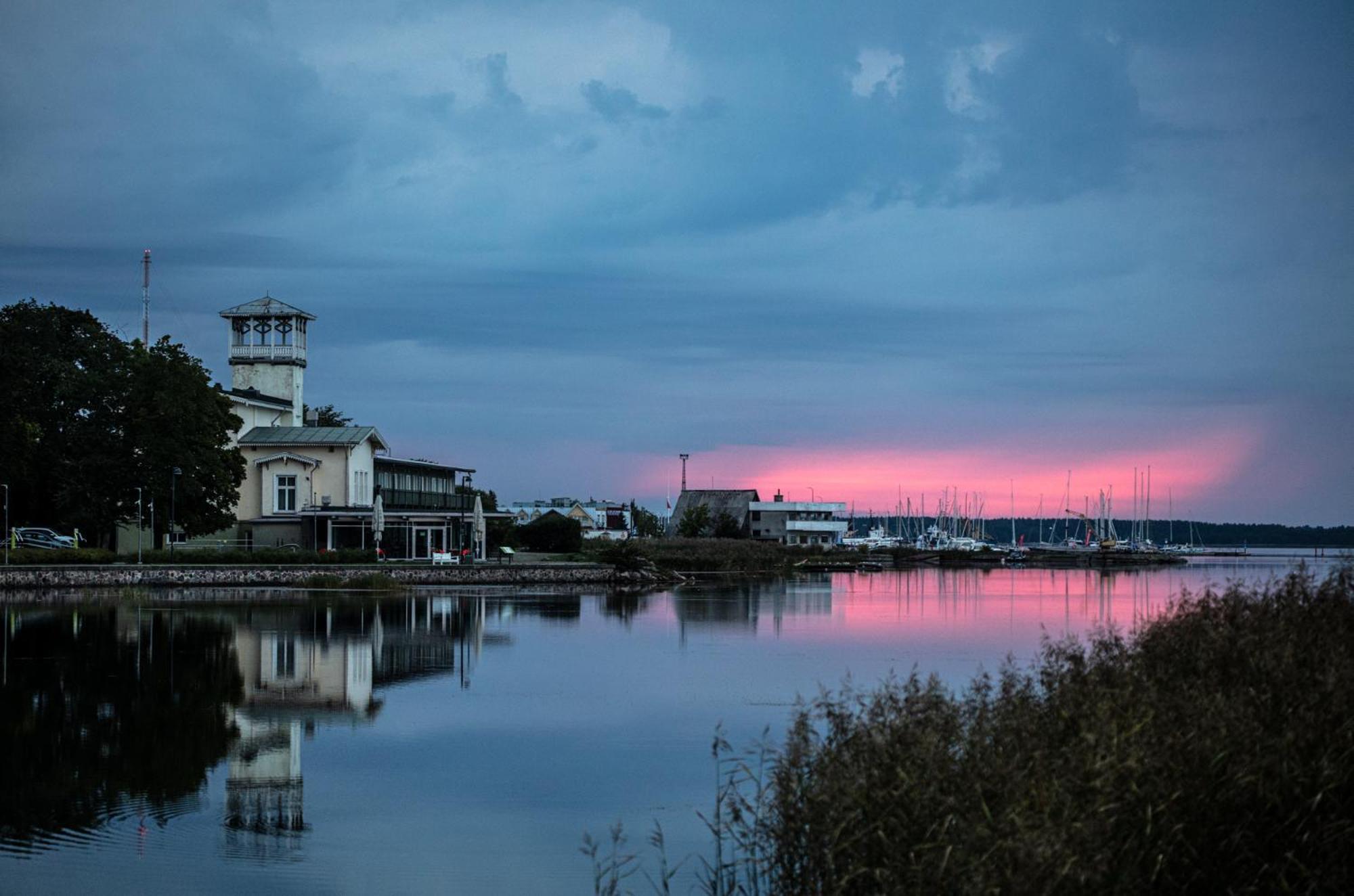 Hotel Promenaadi Haapsalu Kültér fotó