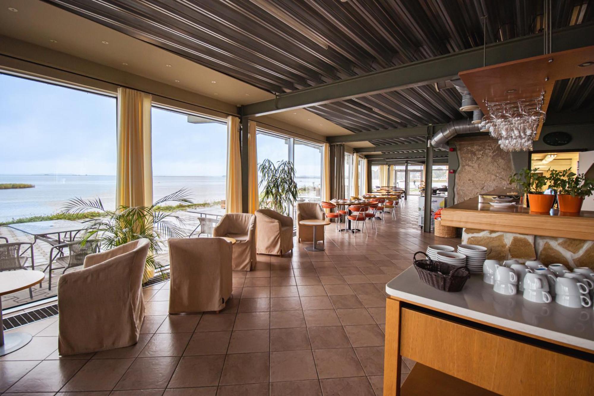Hotel Promenaadi Haapsalu Kültér fotó