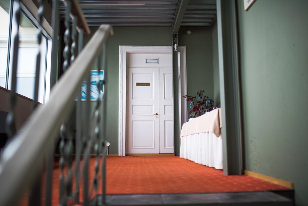 Hotel Promenaadi Haapsalu Kültér fotó