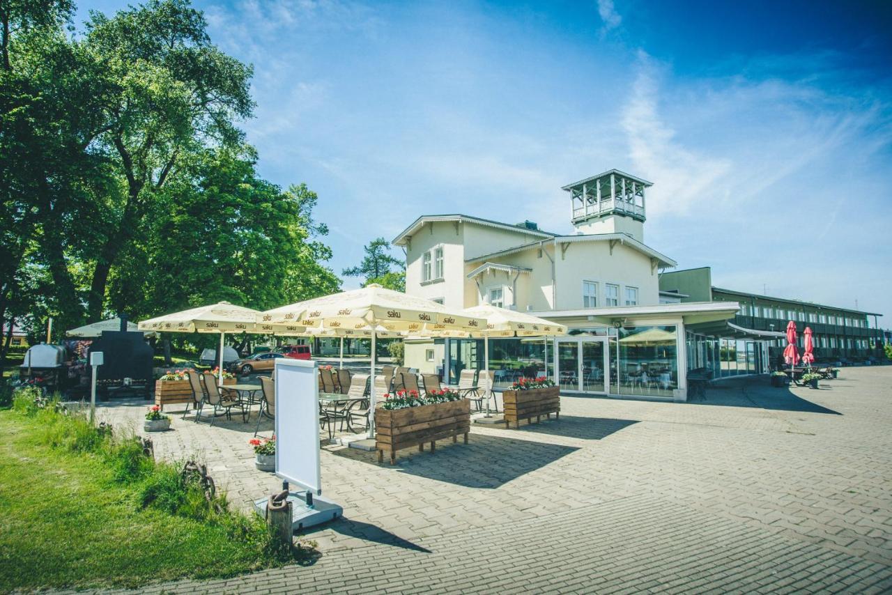 Hotel Promenaadi Haapsalu Kültér fotó